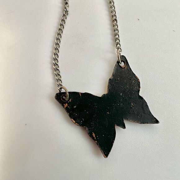 Rainbow butterfly pendant necklace - Picture 5 of 10